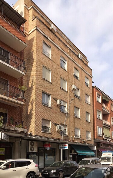 Calle Juan Ruiz de la Luna, 27, Talavera de la Reina, Toledo for lease - Primary Photo - Image 1 of 2