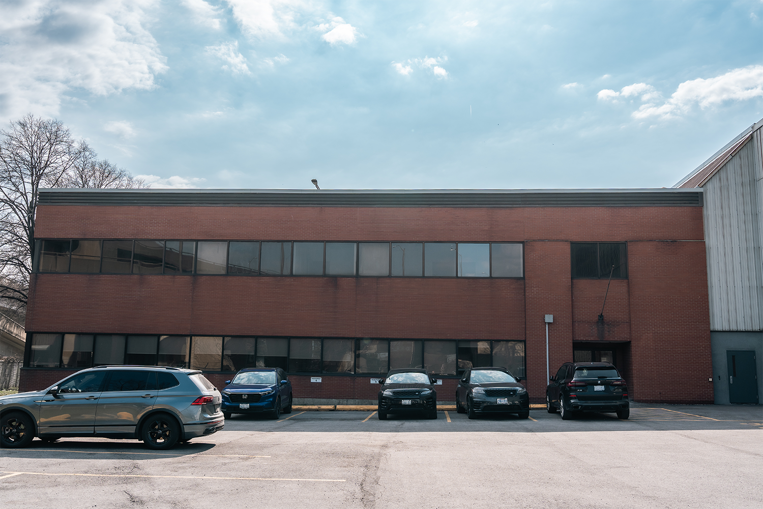 1632 Burlington St E, Hamilton, ON à louer Photo du bâtiment- Image 1 de 23