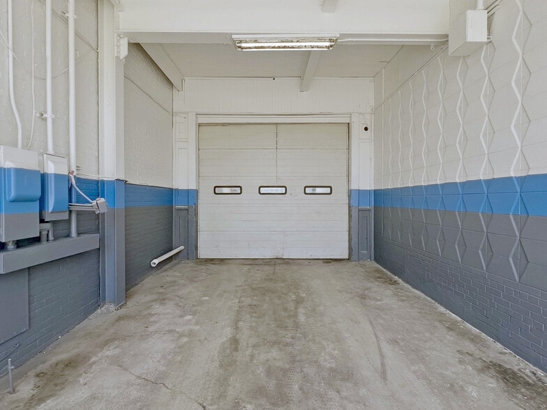 138 E 12th St, Erie, PA for lease - Interior Photo - Image 3 of 33