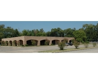 4345 Phelan Blvd, Beaumont, TX for lease - Building Photo - Image 2 of 5