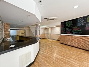 Commerce de détail dans Torrejón de Ardoz, Madrid à louer Photo intérieure- Image 2 de 14