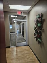 3057 E Cairo St, Springfield, MO à louer Photo intérieure- Image 1 de 8