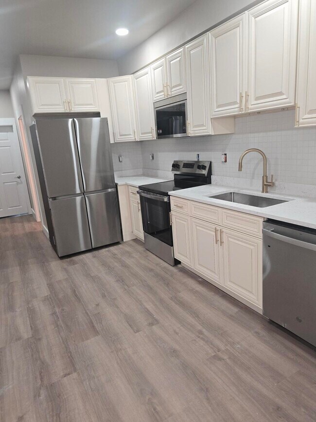 Plus de détails pour 2122 N Pine St, Wilmington, DE - Multi-résidentiel à vendre