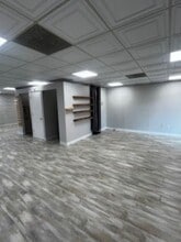 2-34 Trolley Sq, Wilmington, DE for lease Interior Photo- Image 2 of 7