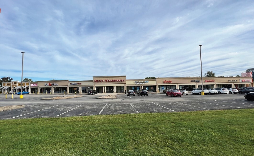211-225 Summit Park Dr, Pittsburgh, PA for lease Primary Photo- Image 1 of 4