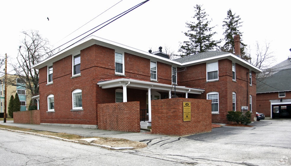 41 Brook St, Manchester, NH à louer - Photo du bâtiment - Image 2 de 4
