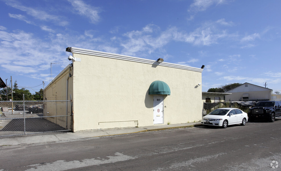 917 28th St, West Palm Beach, FL for sale - Building Photo - Image 1 of 1