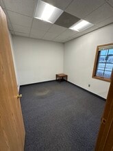 1421 Racine St, Delavan, WI à louer Photo intérieure- Image 2 de 12