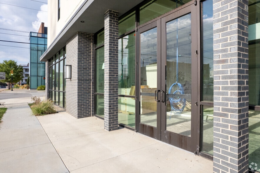 111 S Greenwood Ave, Tulsa, OK for lease - Building Photo - Image 1 of 1