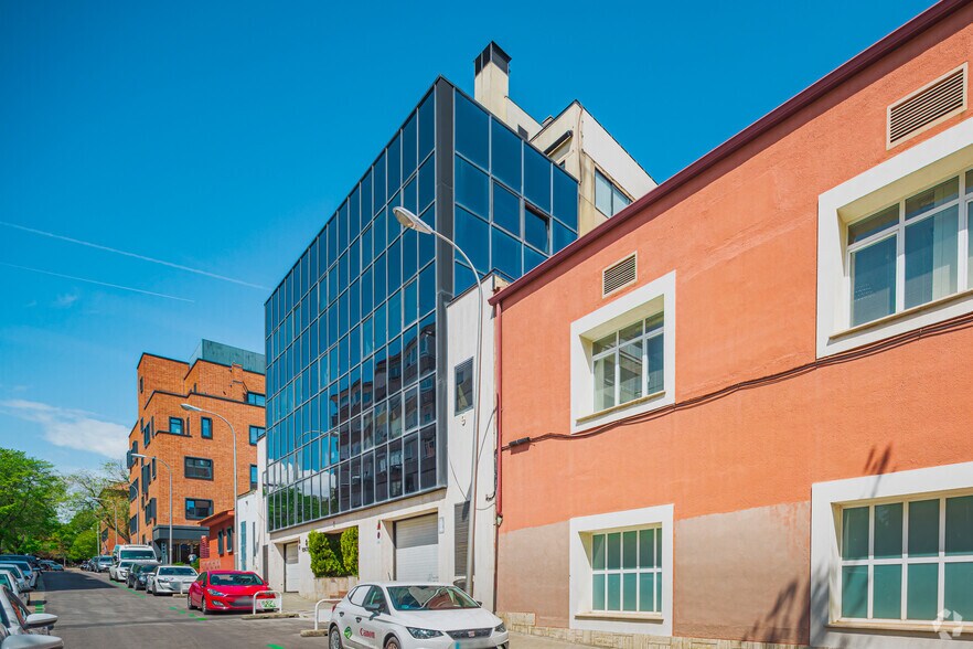 Calle de Enrique Jardiel Poncela, 4, Madrid, Madrid à louer - Photo du bâtiment - Image 3 de 3