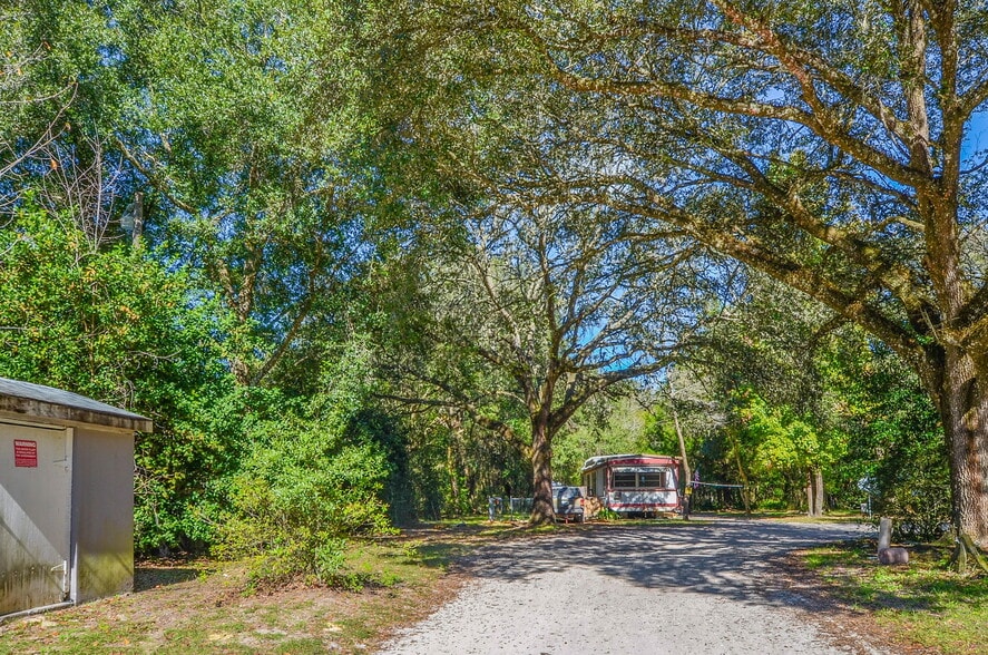 20303 Old Somerset Acres Ln, Spring Hill, FL à vendre - Photo du bâtiment - Image 2 de 28