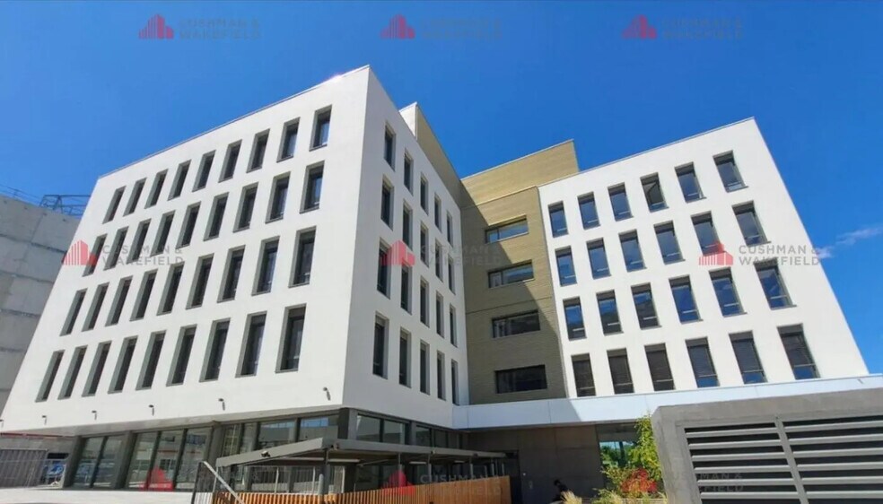 Office in Dijon for lease - Building Photo - Image 1 of 4