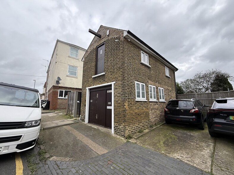 Campbell Rd, Gravesend à louer - Photo du bâtiment - Image 2 de 5