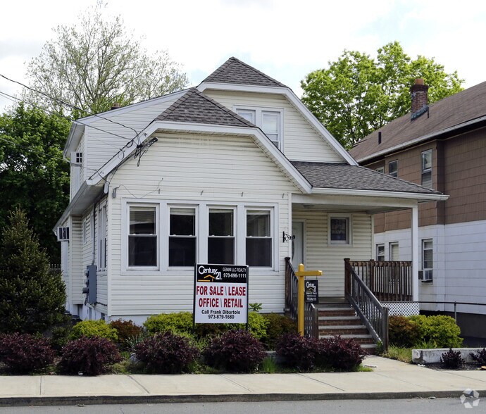 460 Haledon Ave, Haledon, NJ à vendre - Photo du bâtiment - Image 2 de 7