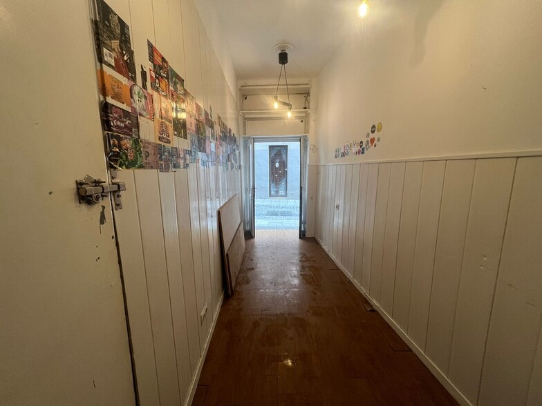 Calle de Abades, Madrid, Madrid for sale - Building Photo - Image 3 of 5