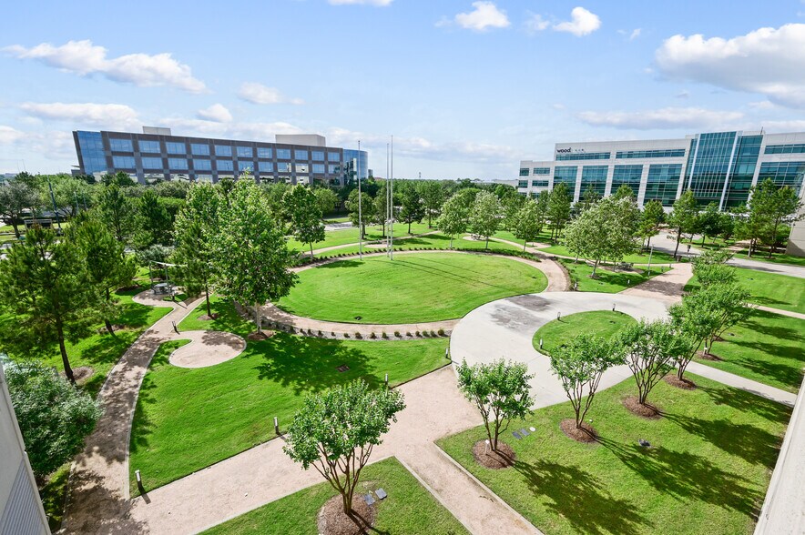 17320 Katy Fwy, Houston, TX for lease - Building Photo - Image 1 of 11