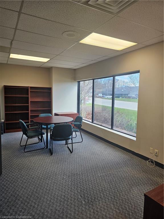 114 Shoemaker St, Kitchener, ON à louer Photo intérieure- Image 1 de 4