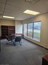 114 Shoemaker St, Kitchener, ON à louer Photo intérieure- Image 1 de 4