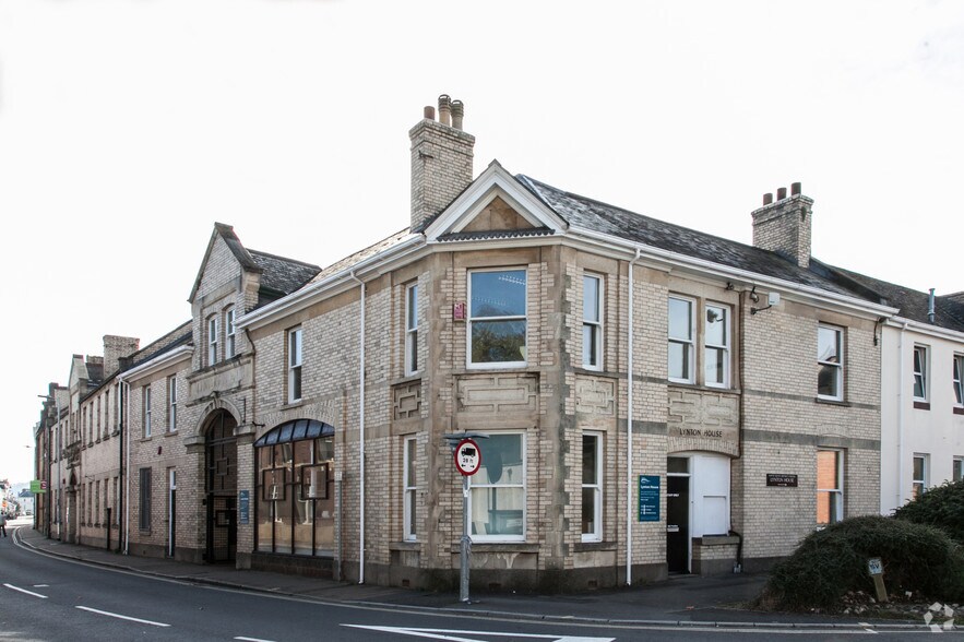 Castle St, Barnstaple à vendre - Photo du bâtiment - Image 2 de 8