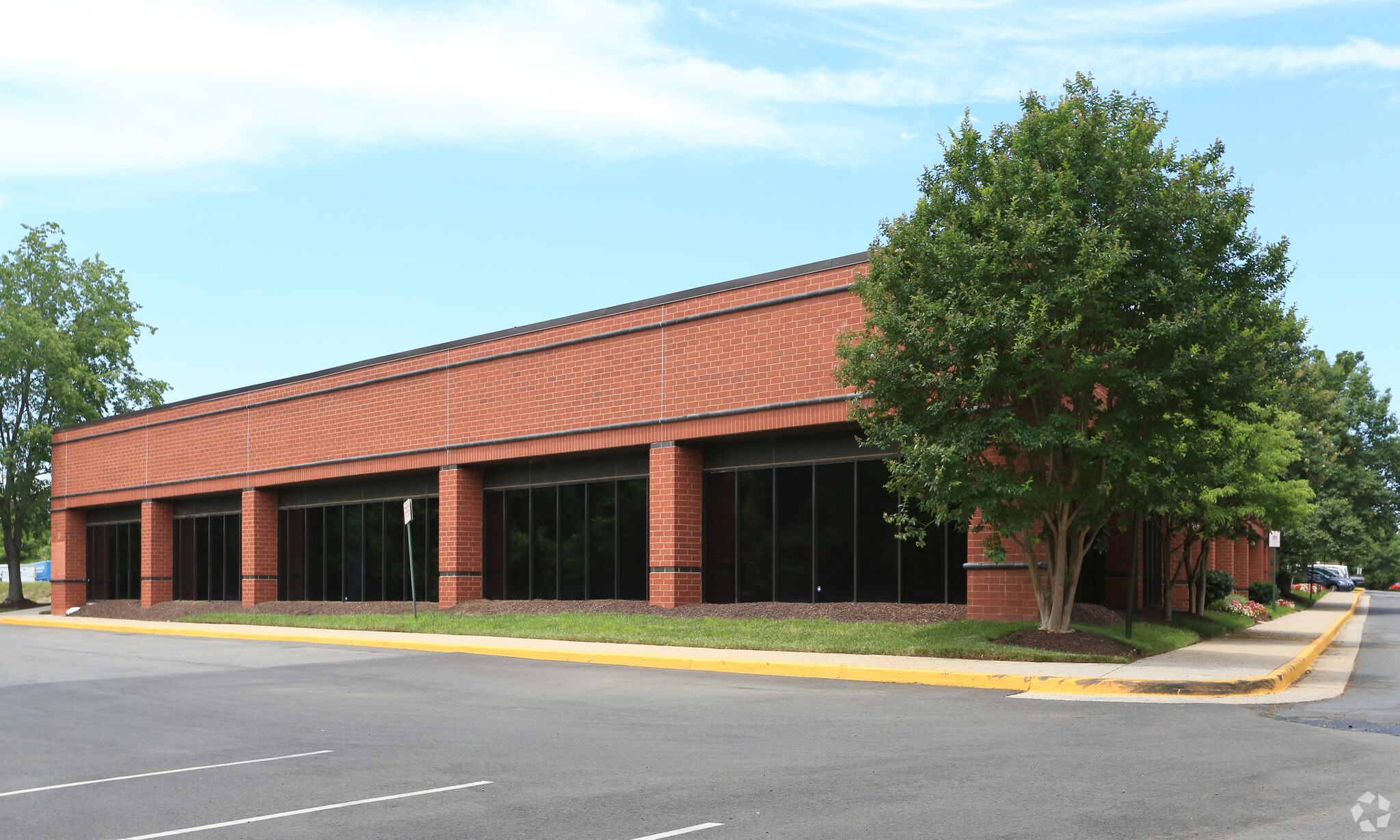 4230 Lafayette Center Dr, Chantilly, VA for lease Building Photo- Image 1 of 12