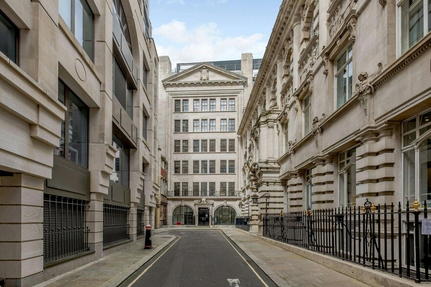 3 Moorgate Pl, London for lease - Building Photo - Image 2 of 12