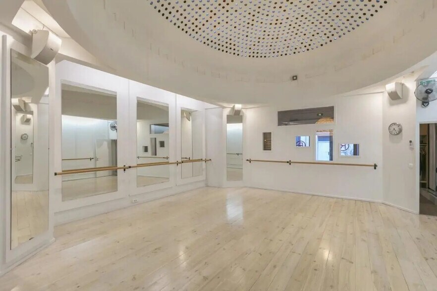 16 Rue De La Grande Chaumière, Paris à vendre - Photo du bâtiment - Image 3 de 22