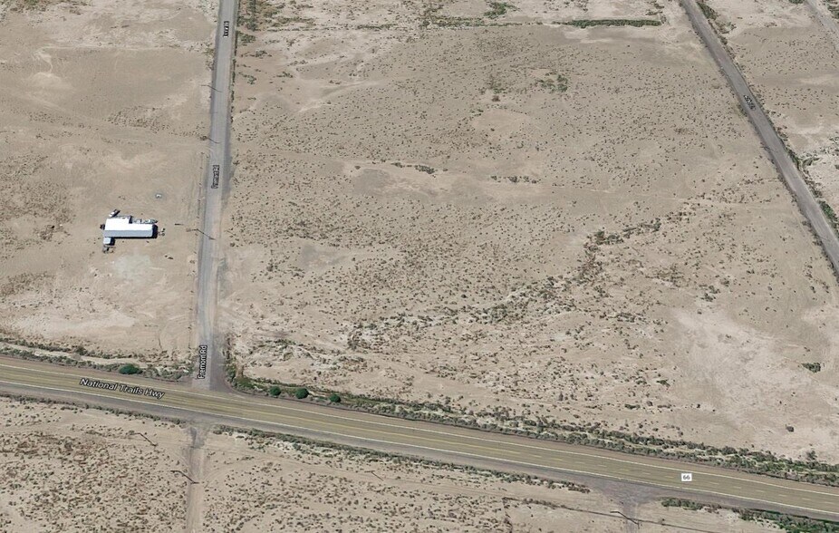 0 National Trails Hwy, Newberry Springs, CA à vendre - Photo du bâtiment - Image 2 de 11