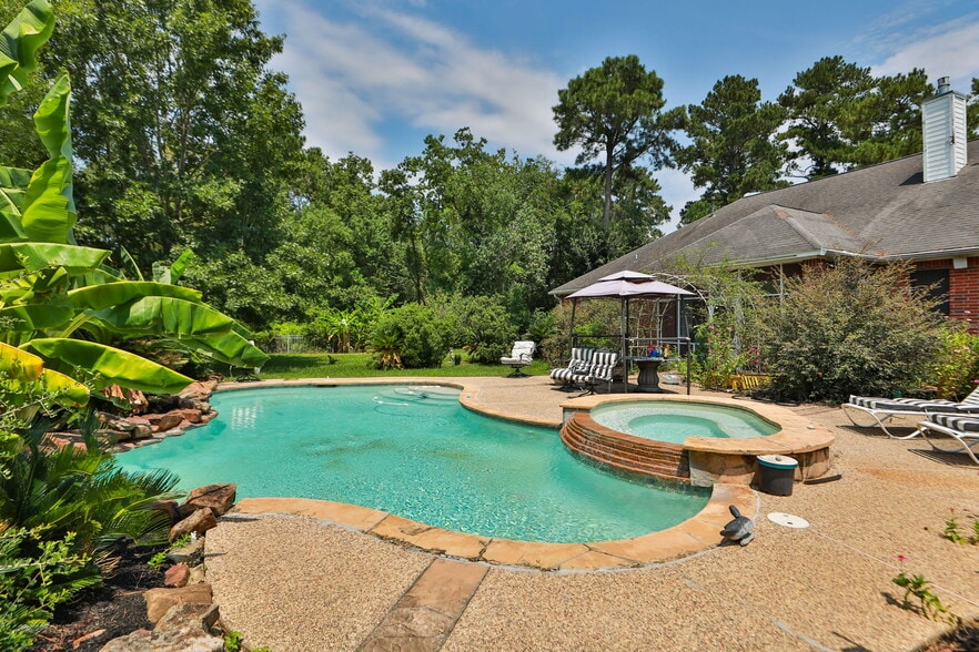 21719 Mueschke Rd, Tomball, TX à vendre - Photo principale - Image 1 de 42