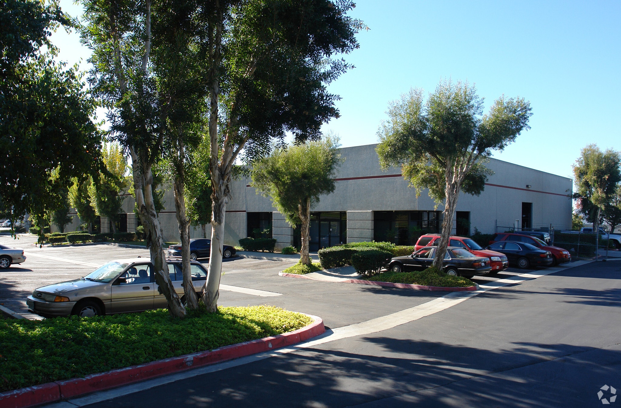 2465 Dogwood Way, Vista, CA for lease Primary Photo- Image 1 of 7