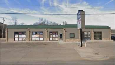 420 W Grand Ave, Chickasha, OK à louer Photo du bâtiment- Image 1 de 5