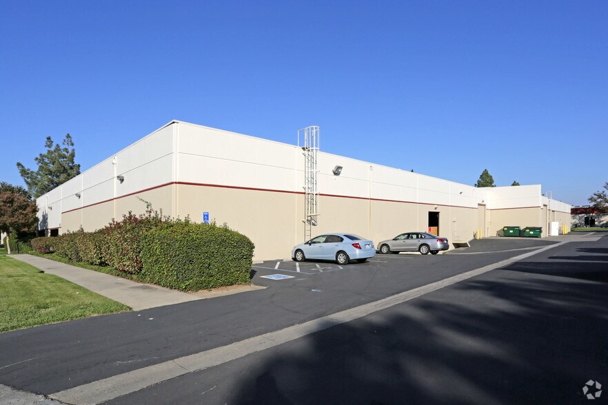 1309 Windward Cir, West Sacramento, CA à louer - Photo du bâtiment - Image 3 de 3