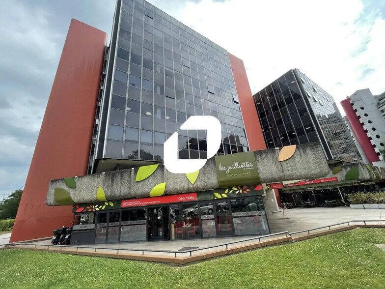 Bureau dans Maisons-Alfort à louer - Photo du bâtiment - Image 1 de 9