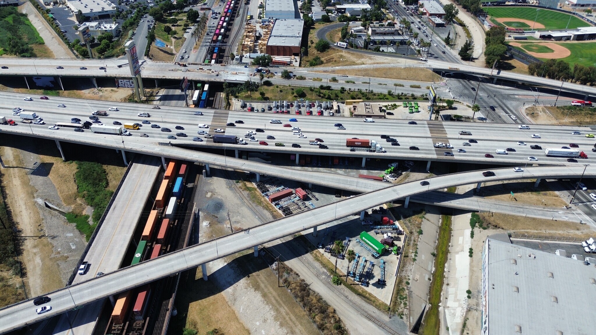 2201 S Santa Fe Ave, Compton, CA à louer Photo principale- Image 1 de 21