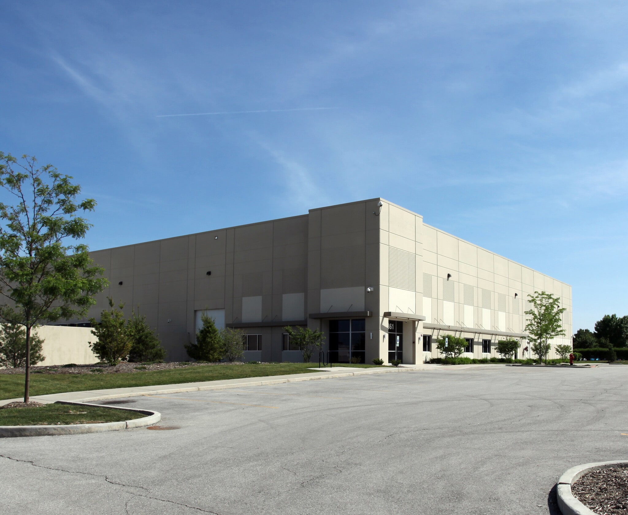 2361 Palmer Dr, Schaumburg, IL for lease Building Photo- Image 1 of 2