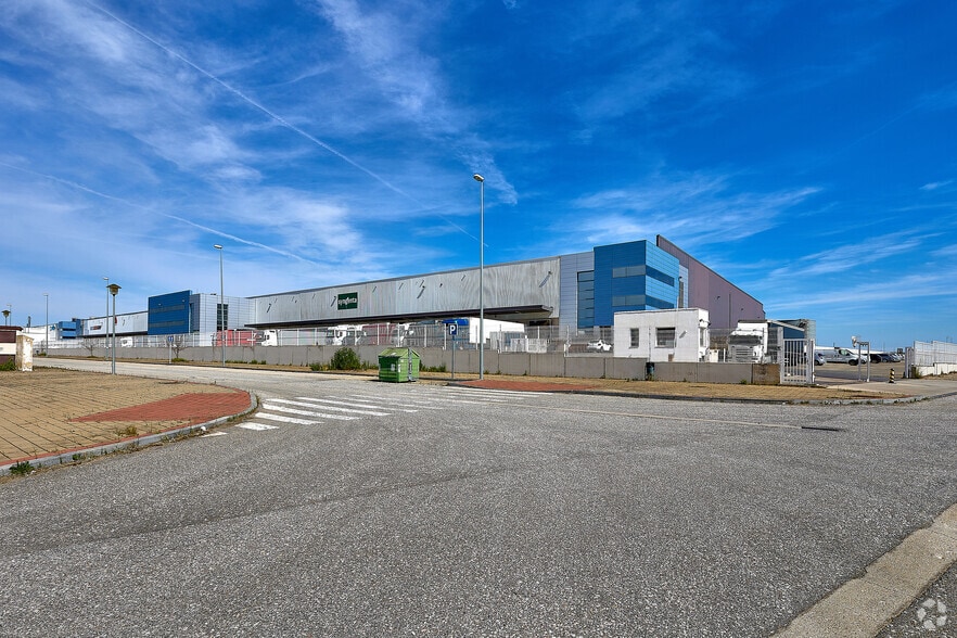 Calle del Parque Logístico, 1 B, Carmona, Sevilla for lease - Primary Photo - Image 1 of 11