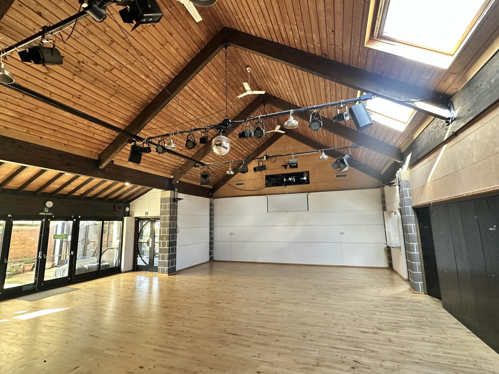 49 Elmwood Rd, London for lease Building Photo- Image 1 of 8