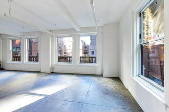 119-121 W 57th St, New York, NY à louer Photo intérieure- Image 1 de 8