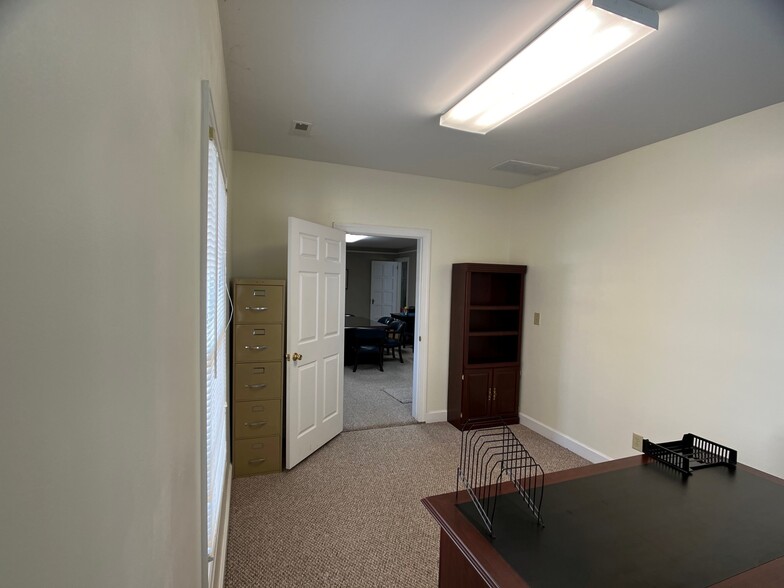 203 W Nash St, Louisburg, NC à louer - Photo intérieure - Image 2 de 21