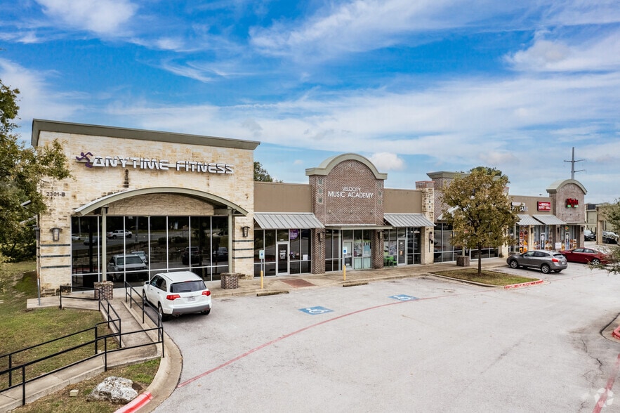 2301 S Lakeline Blvd, Cedar Park, TX for lease - Primary Photo - Image 1 of 2