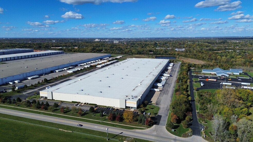 1151 E Laraway Rd, Joliet, IL à louer - Photo du bâtiment - Image 2 de 8