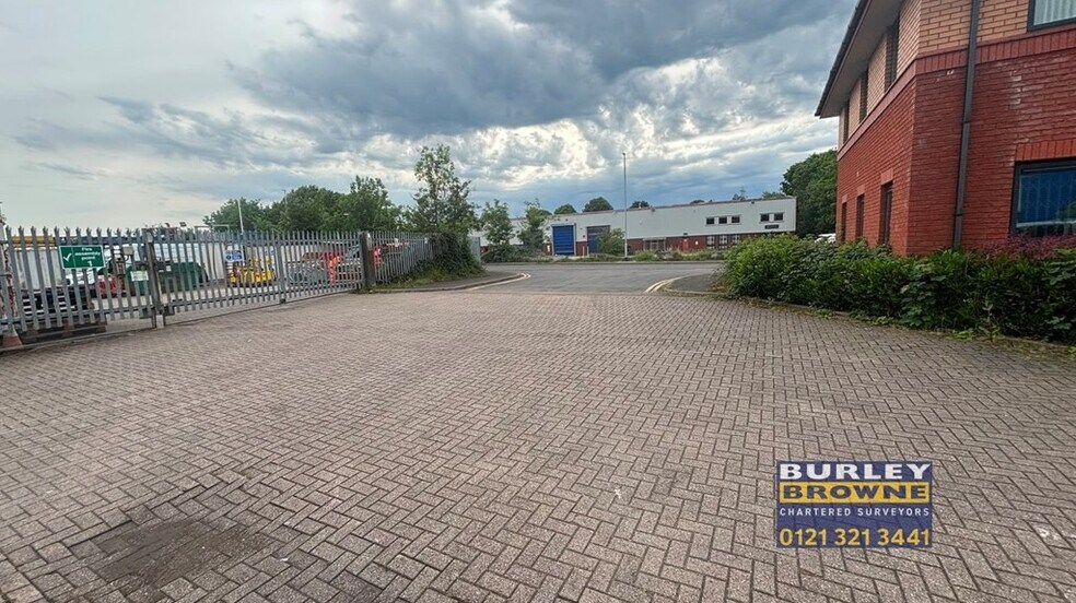 Europa Way, Lichfield à louer - Photo du bâtiment - Image 2 de 17