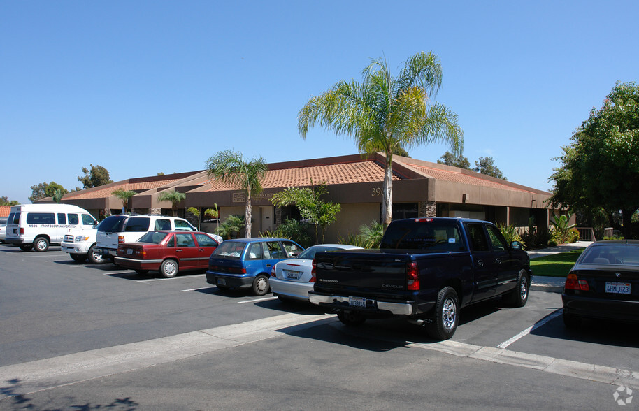 3907 Waring Rd, Oceanside, CA for lease - Primary Photo - Image 1 of 16