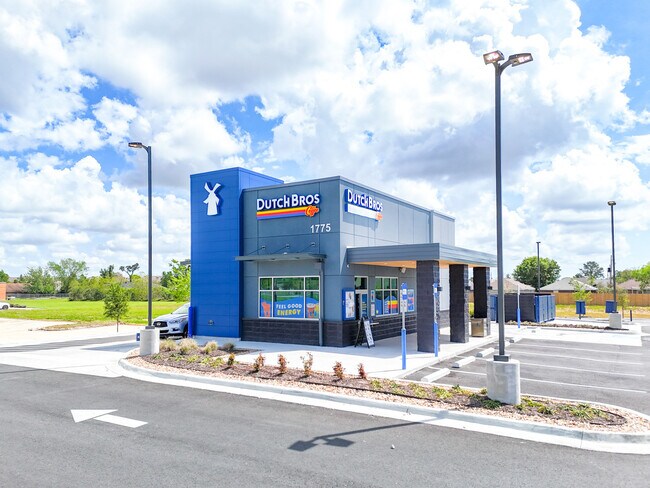 More details for 1775 Country Club Rd, Lake Charles, LA - Retail for Sale