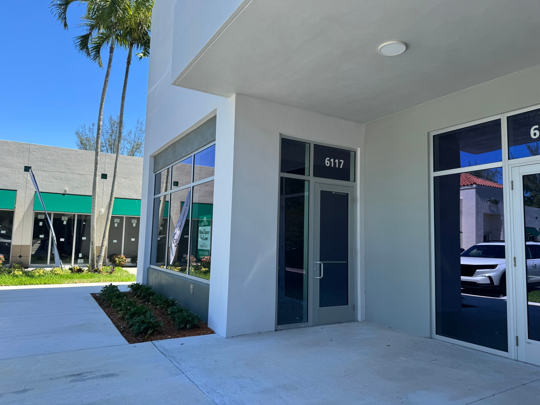 6101-6117 Miami Lakes Dr, Miami Lakes, FL for lease Interior Photo- Image 1 of 1