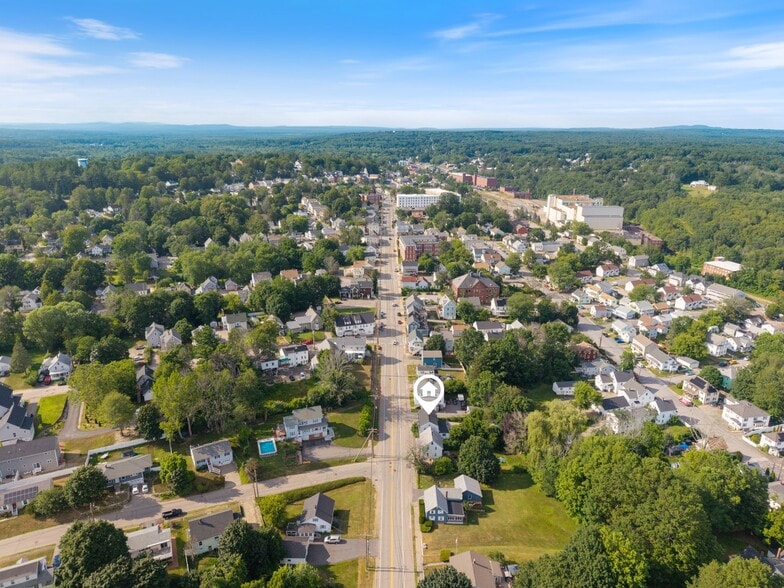 140 Green St, Somersworth, NH for sale - Primary Photo - Image 1 of 43
