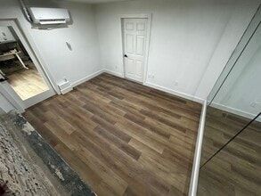 4807 22nd Ave S, Saint Petersburg, FL for lease Interior Photo- Image 2 of 12