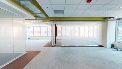 550 W Washington Blvd, Chicago, IL for lease Building Photo- Image 2 of 4