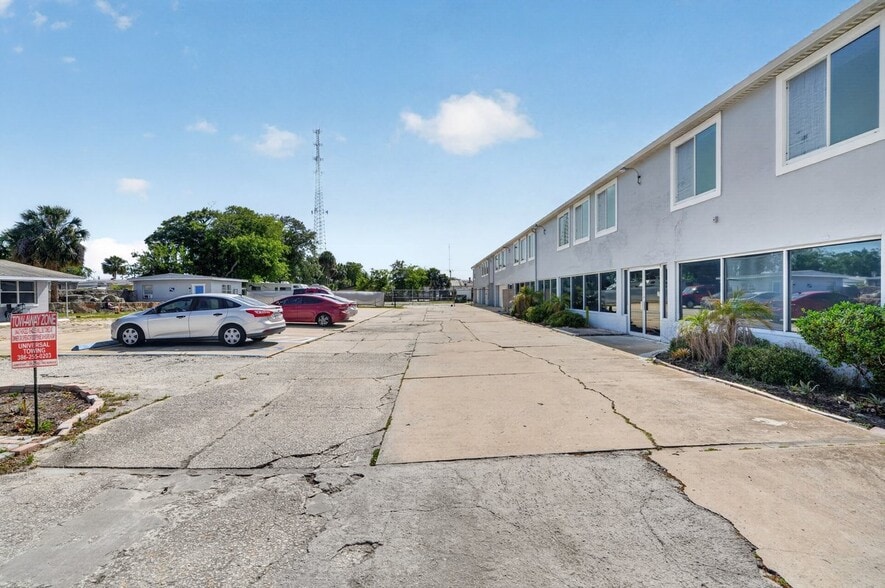 468 Ridgewood Ave, Daytona Beach, FL for sale - Building Photo - Image 2 of 18