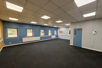 92 Hellaby Ln, Rotherham for lease Interior Photo- Image 2 of 6