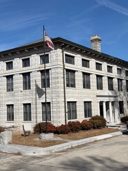151 Granite Quarry Trl, Mount Airy, NC for lease - Building Photo - Image 3 of 12